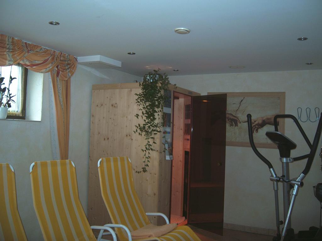 Hotel Haus Dorfschmied Flirsch Zewnętrze zdjęcie