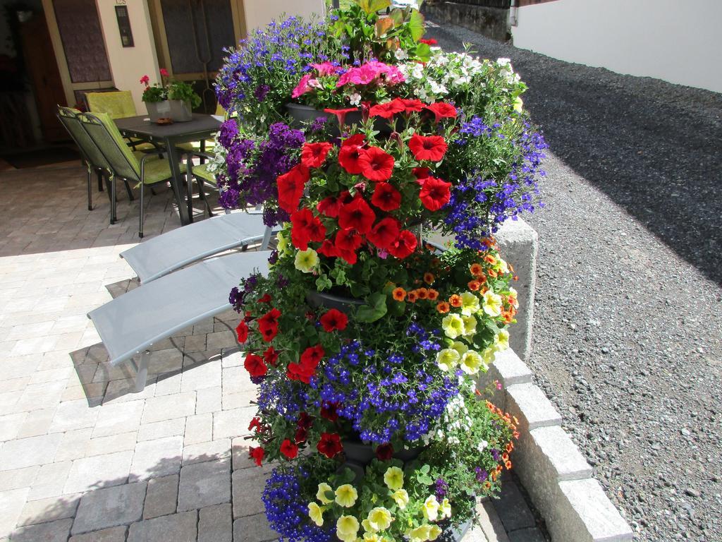 Hotel Haus Dorfschmied Flirsch Zewnętrze zdjęcie
