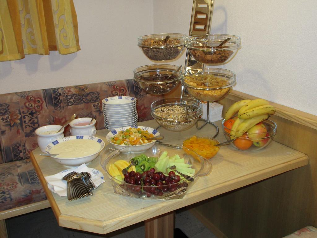 Hotel Haus Dorfschmied Flirsch Zewnętrze zdjęcie