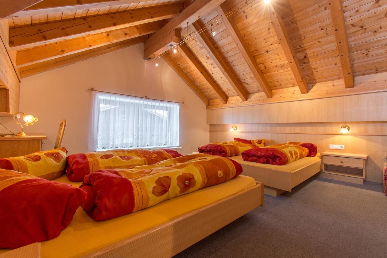 Hotel Haus Dorfschmied Flirsch Zewnętrze zdjęcie