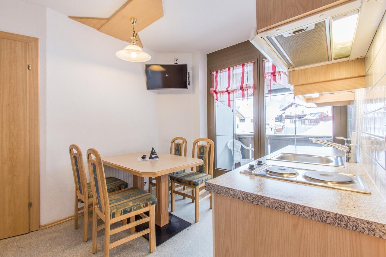 Hotel Haus Dorfschmied Flirsch Zewnętrze zdjęcie