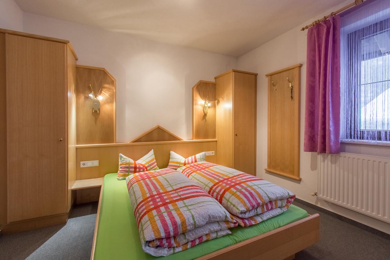 Hotel Haus Dorfschmied Flirsch Zewnętrze zdjęcie