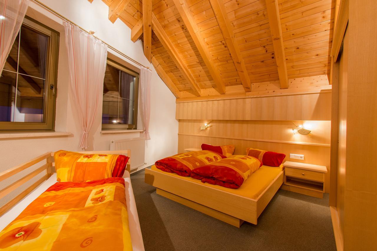 Hotel Haus Dorfschmied Flirsch Zewnętrze zdjęcie