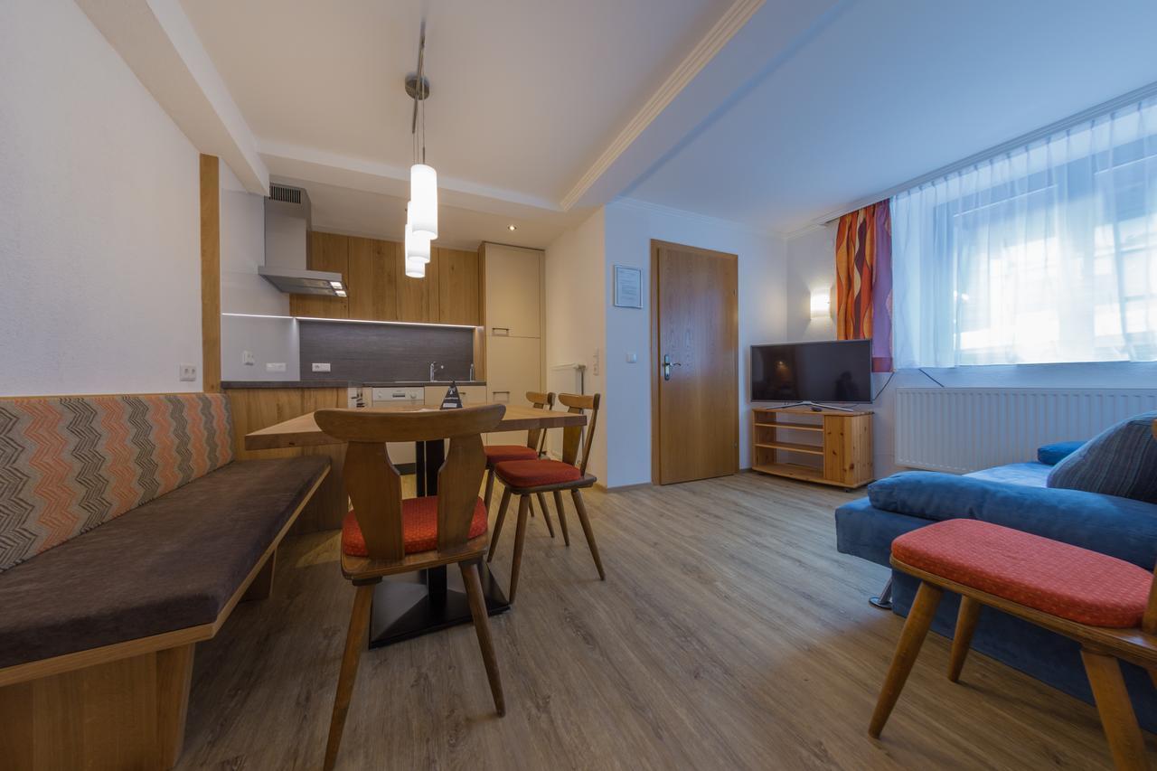 Hotel Haus Dorfschmied Flirsch Zewnętrze zdjęcie