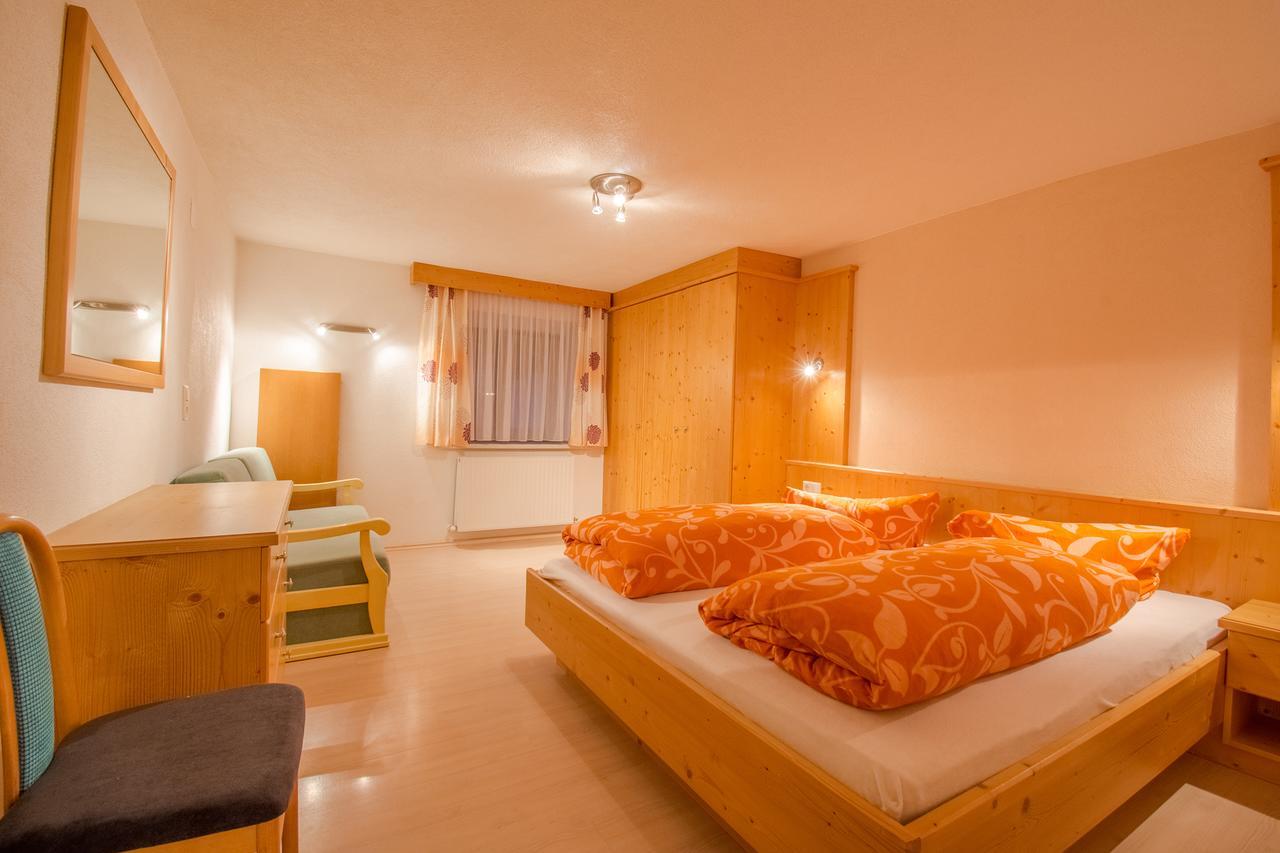 Hotel Haus Dorfschmied Flirsch Zewnętrze zdjęcie